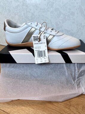 Adidas Women's Grand Court Lo Shoes - new with box and packaging